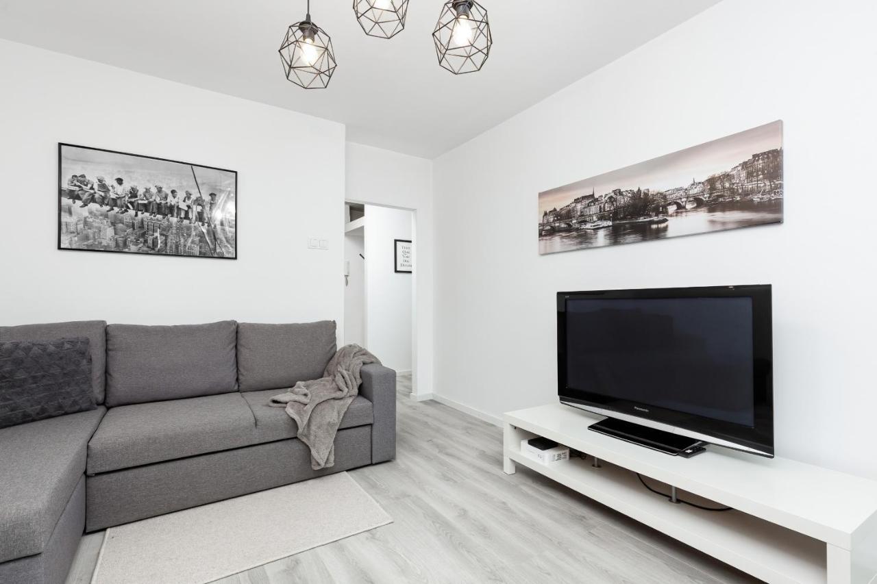 Studio City Center Zlota Street By Renters Warsaw Exterior photo
