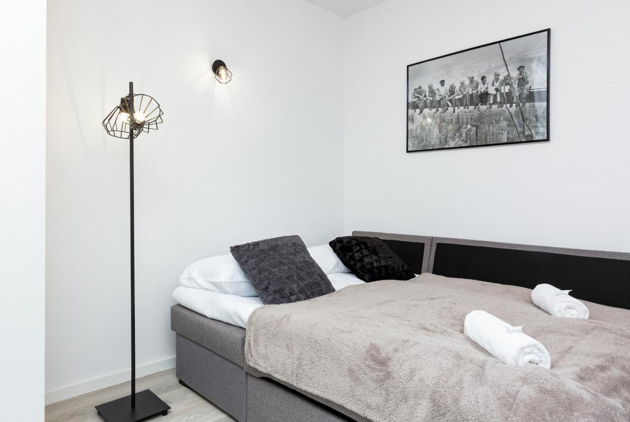 Studio City Center Zlota Street By Renters Warsaw Exterior photo